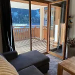 Valloise A12 By Avecoeur La Plagne
