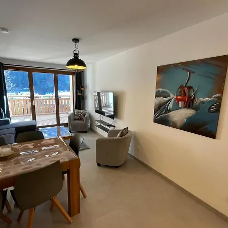 Valloise A12 By Avecoeur *